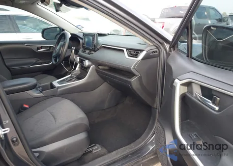 2022 Toyota Rav4 Xle z USA, uszkodzony, nr VIN 2T3W1RFV2NC209632